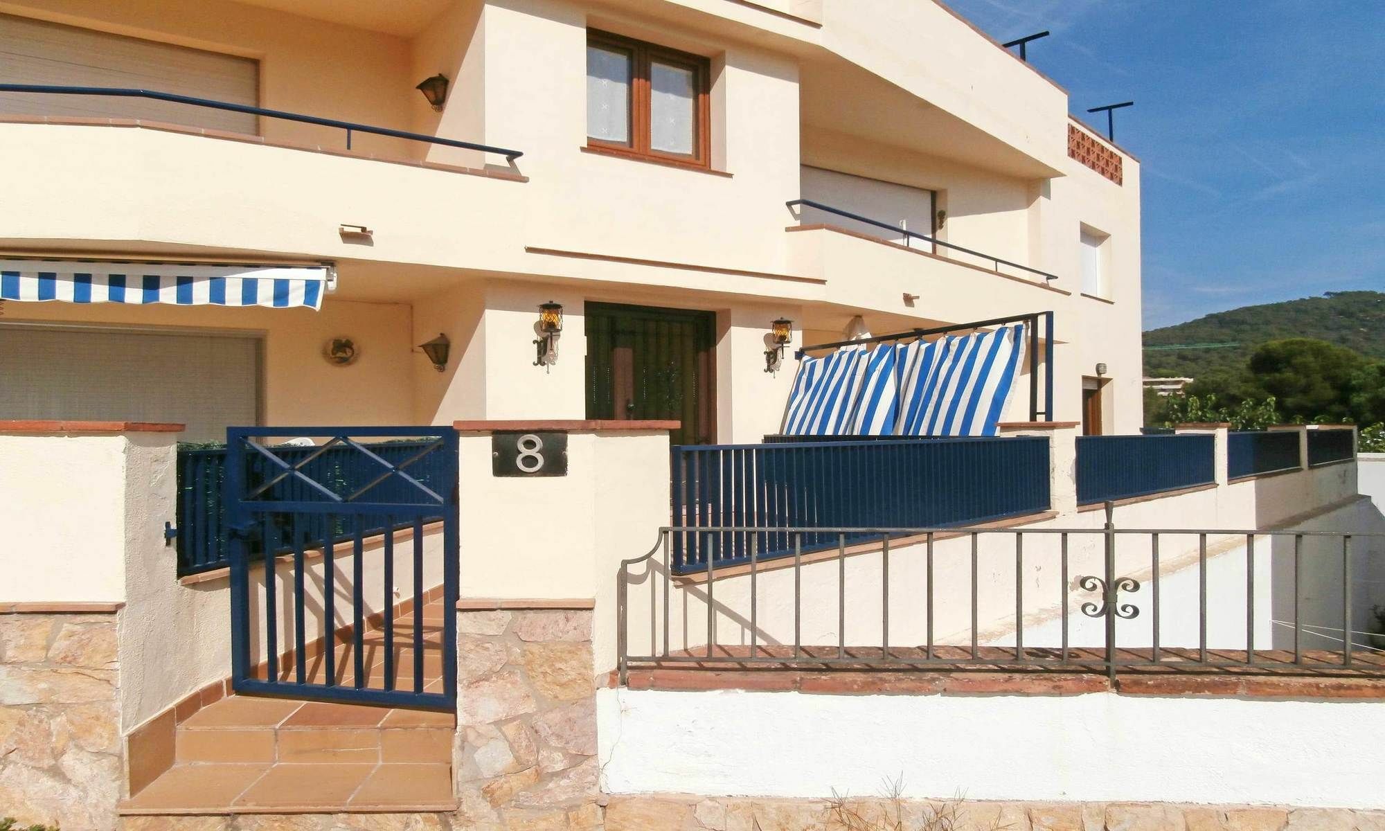 104686 - Apartment In Llafranc Palafrugell Extérieur photo